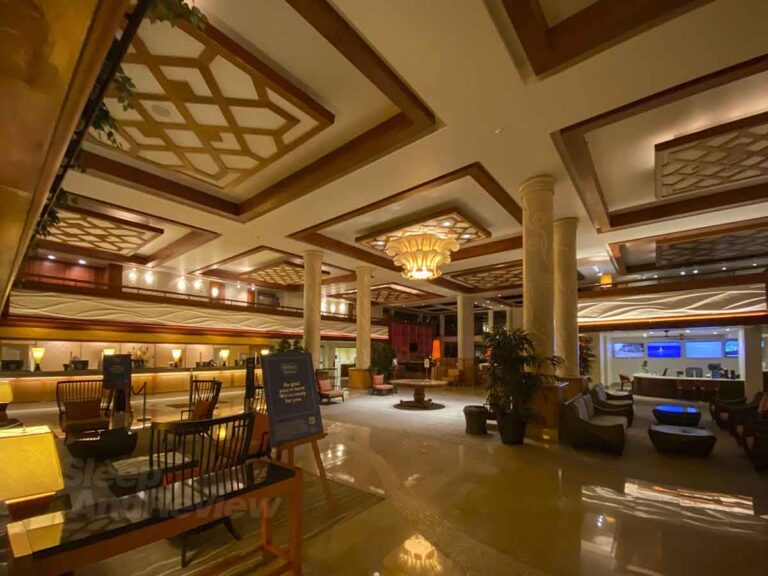Hilton Waikiki Beach lobby