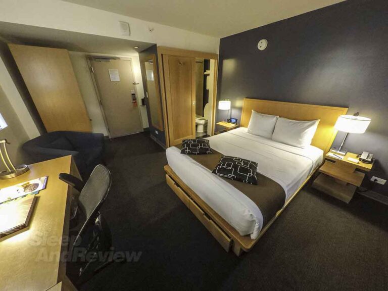 Vive Hotel Waikiki room layout