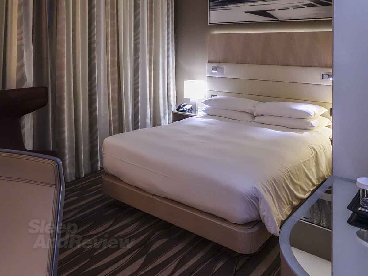 Frankfurt Airport Hilton bed