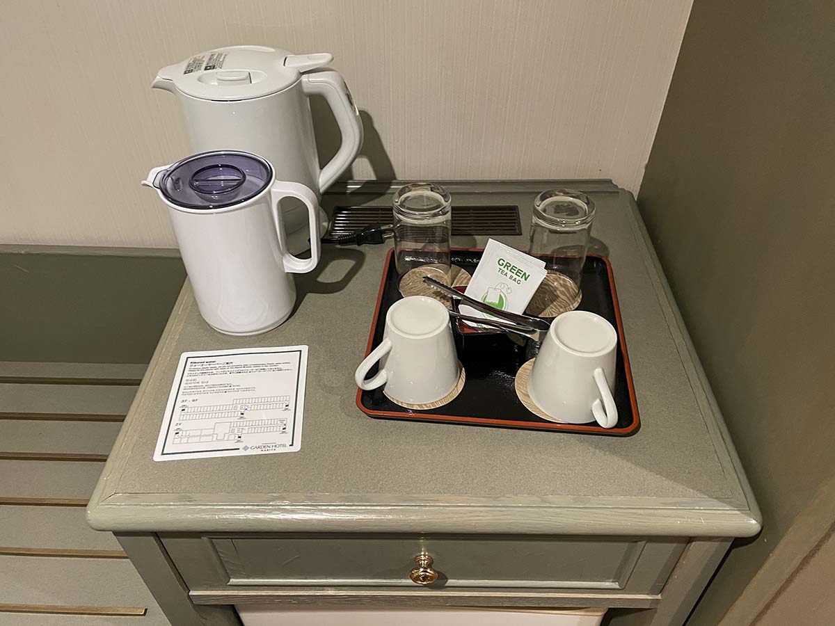 Hot water and tea in my room at the Garden Hotel Narita 