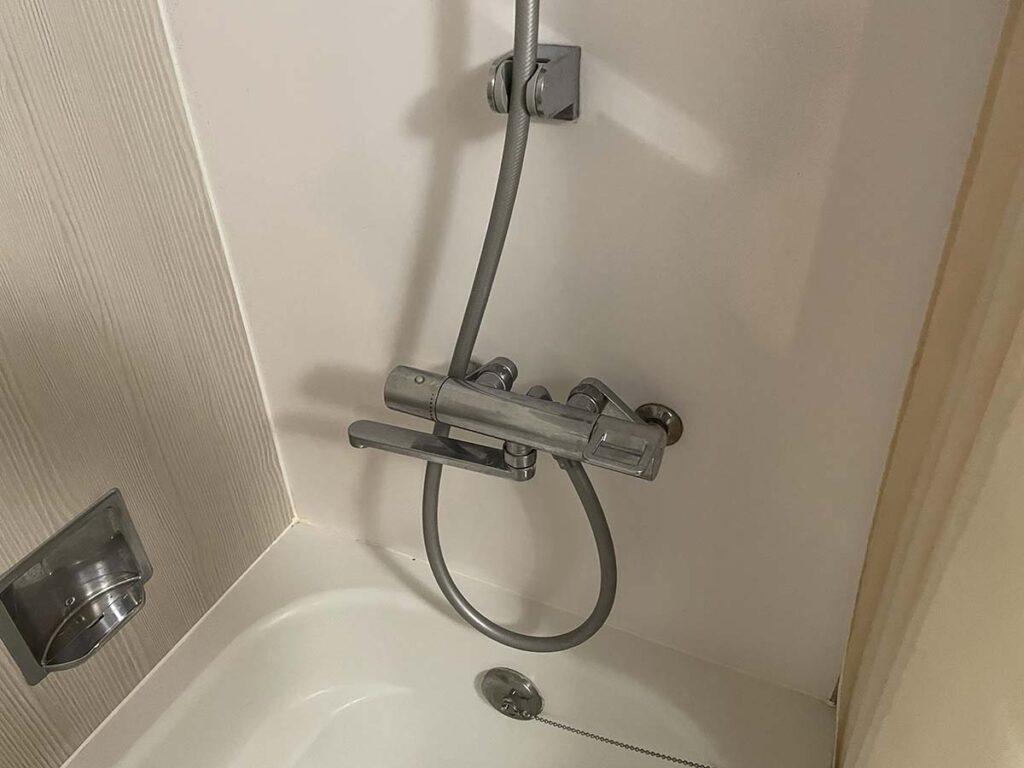 Spigot in the bathtub in my room at the Garden Hotel Narita