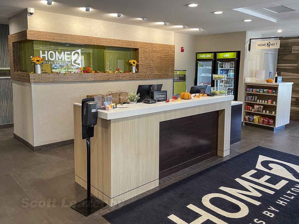 Home2 Suites Grand Blanc reception desk