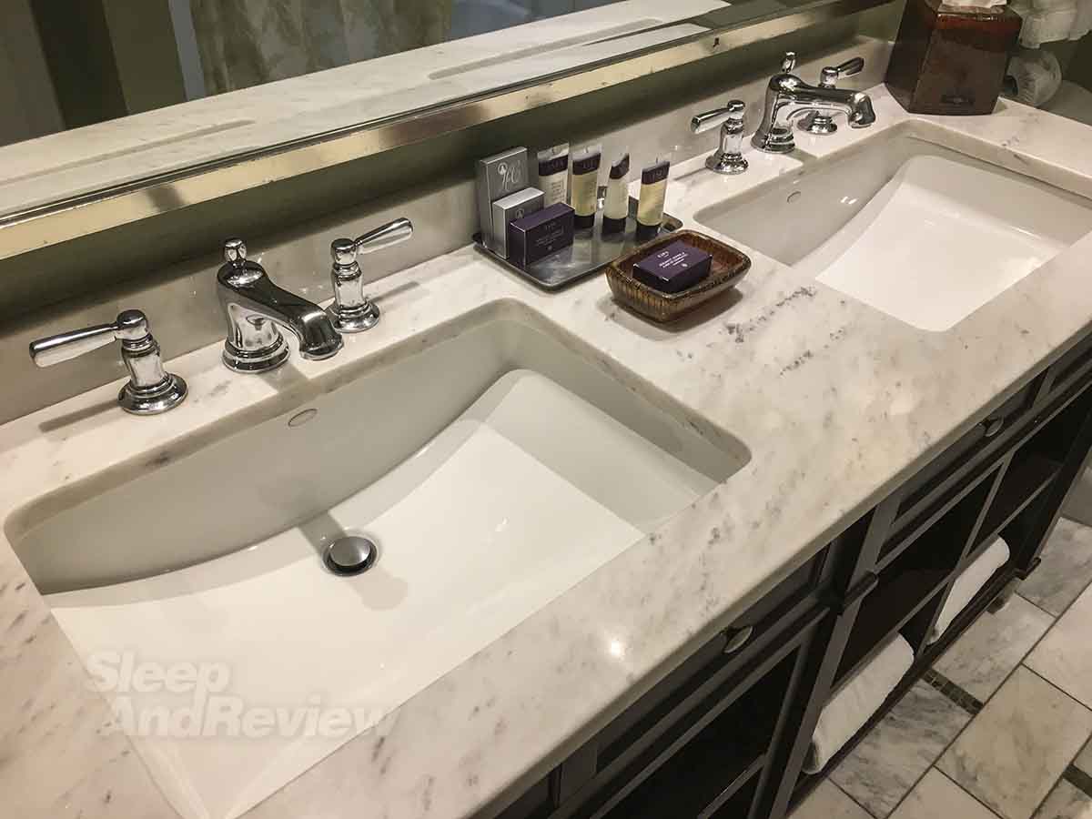 Hotel Del Coronado dual sinks