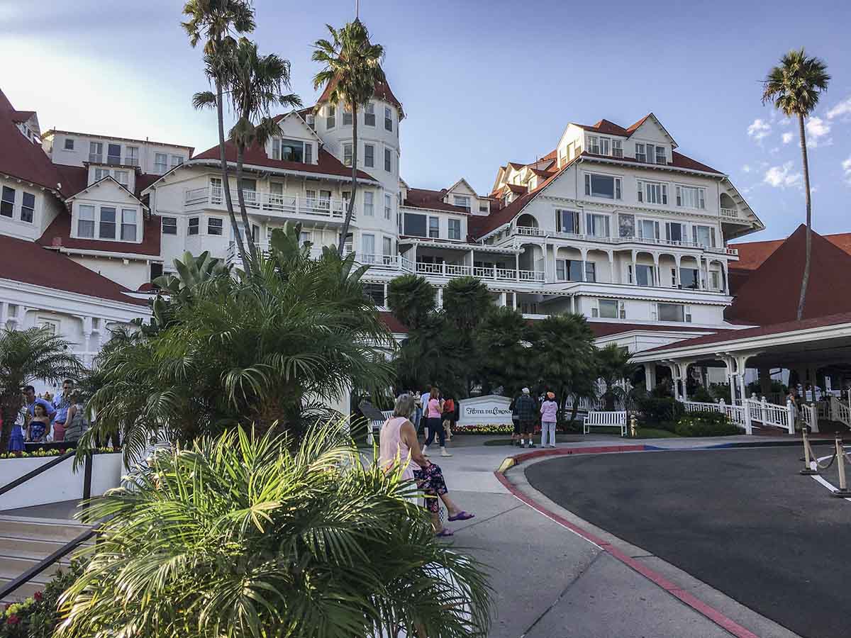 Hotel Del Coronado Review entrance