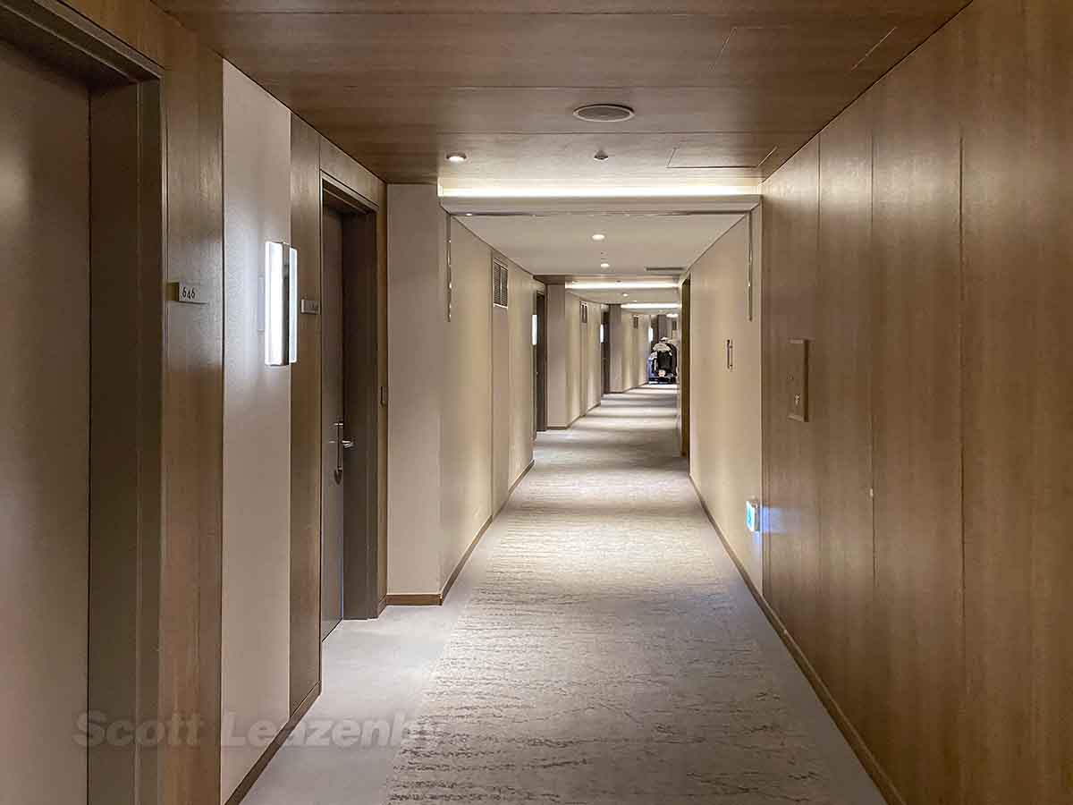 Incheon Grand Hyatt sixth floor hallway