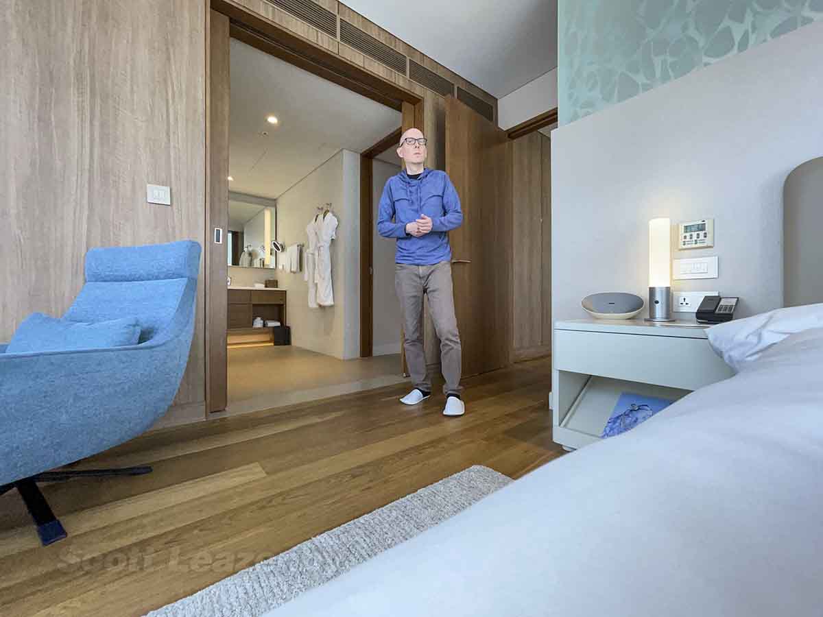 Scott walking around inside an Incheon Grand Hyatt suite