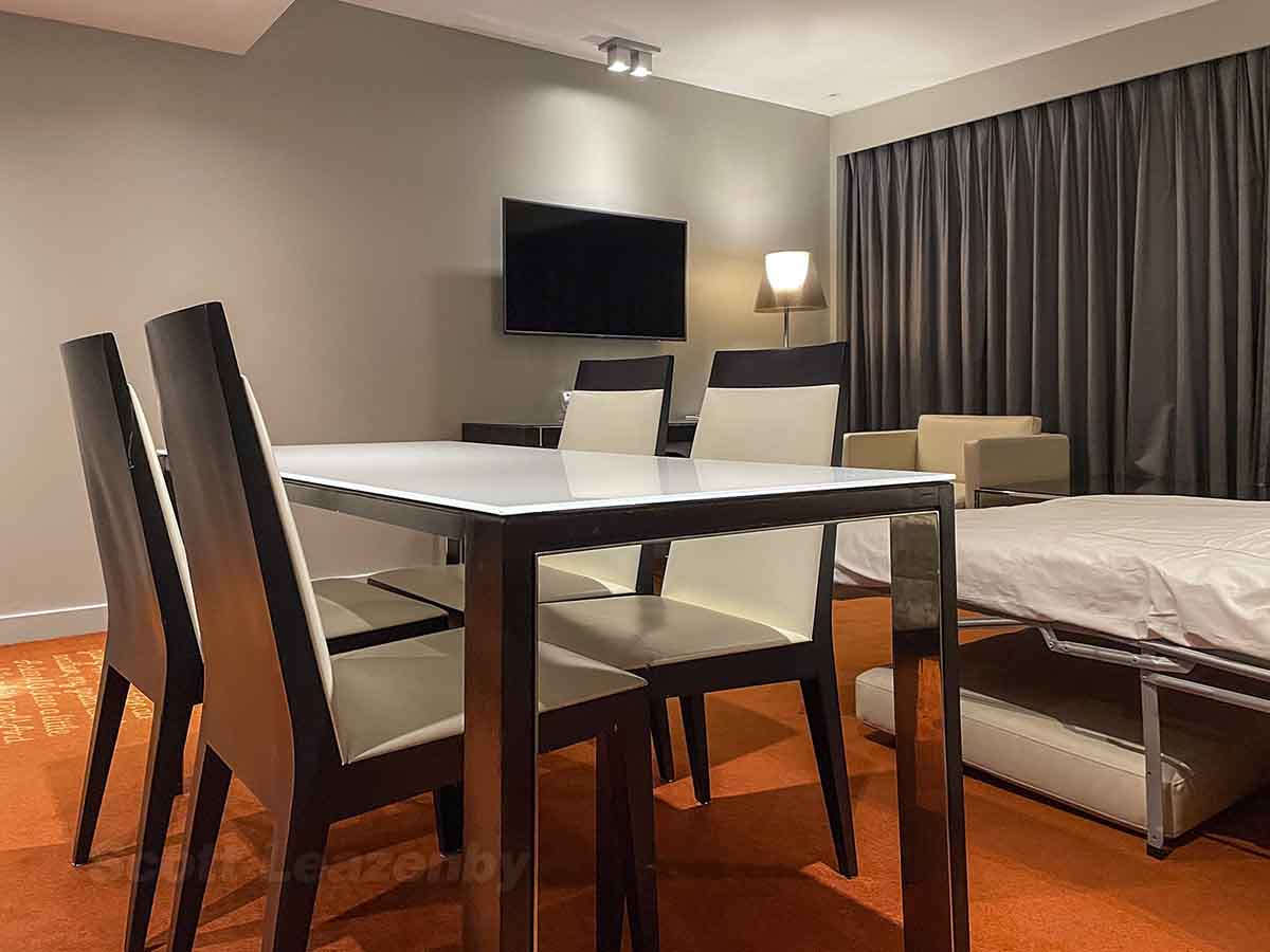 Park plaza Westminster bridge hotel London suite furniture