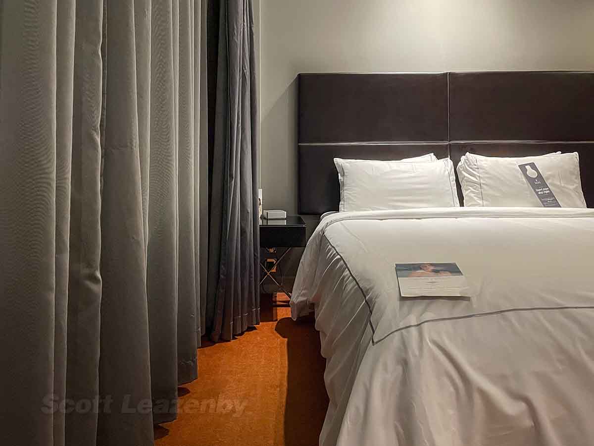 Park plaza Westminster bridge hotel London suite bedroom curtains