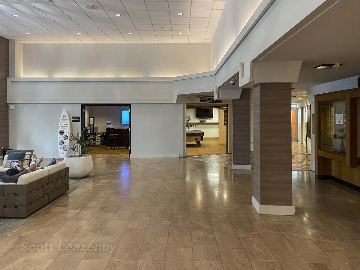 Park Shore Waikiki lobby lounge