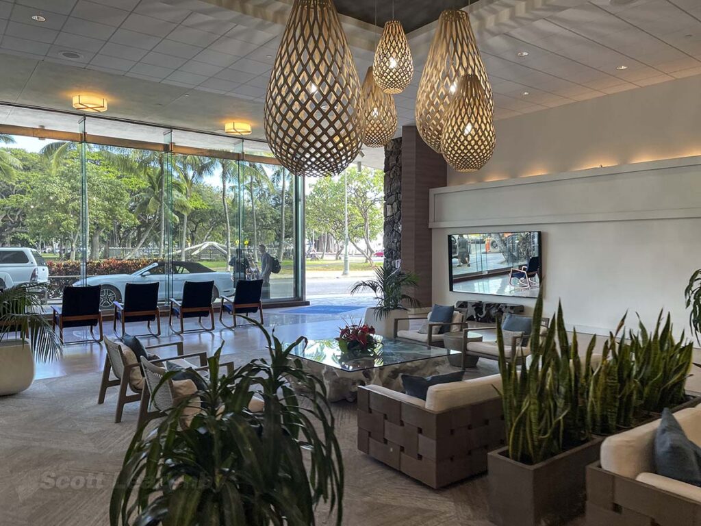 Park Shore Waikiki lobby overview
