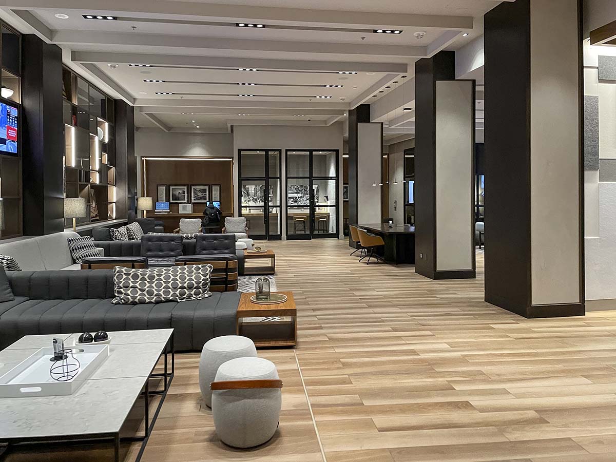 Sheraton YYZ hotel main lobby