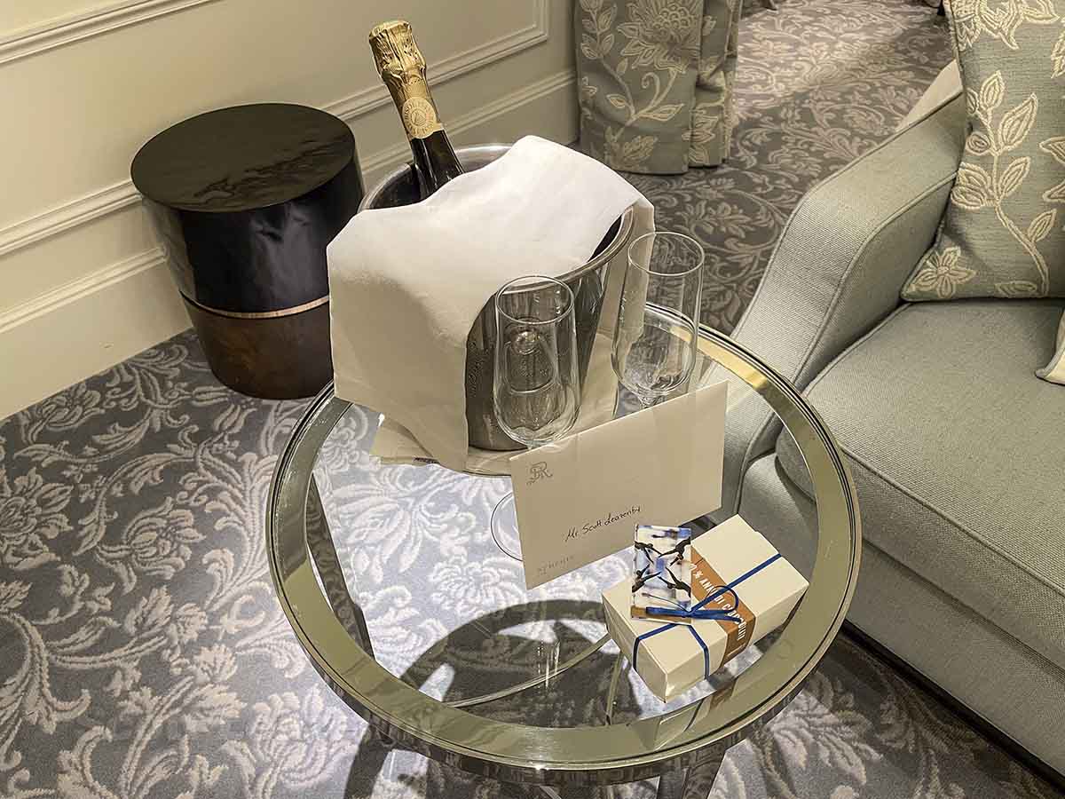 St regis rome champagne on ice