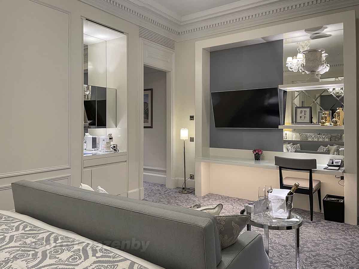 St regis rome room looking towards made entrance