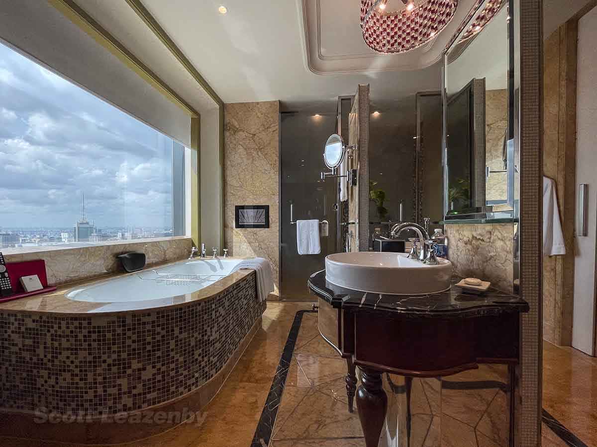 The Reverie Saigon Hotel panoramic room bathroom