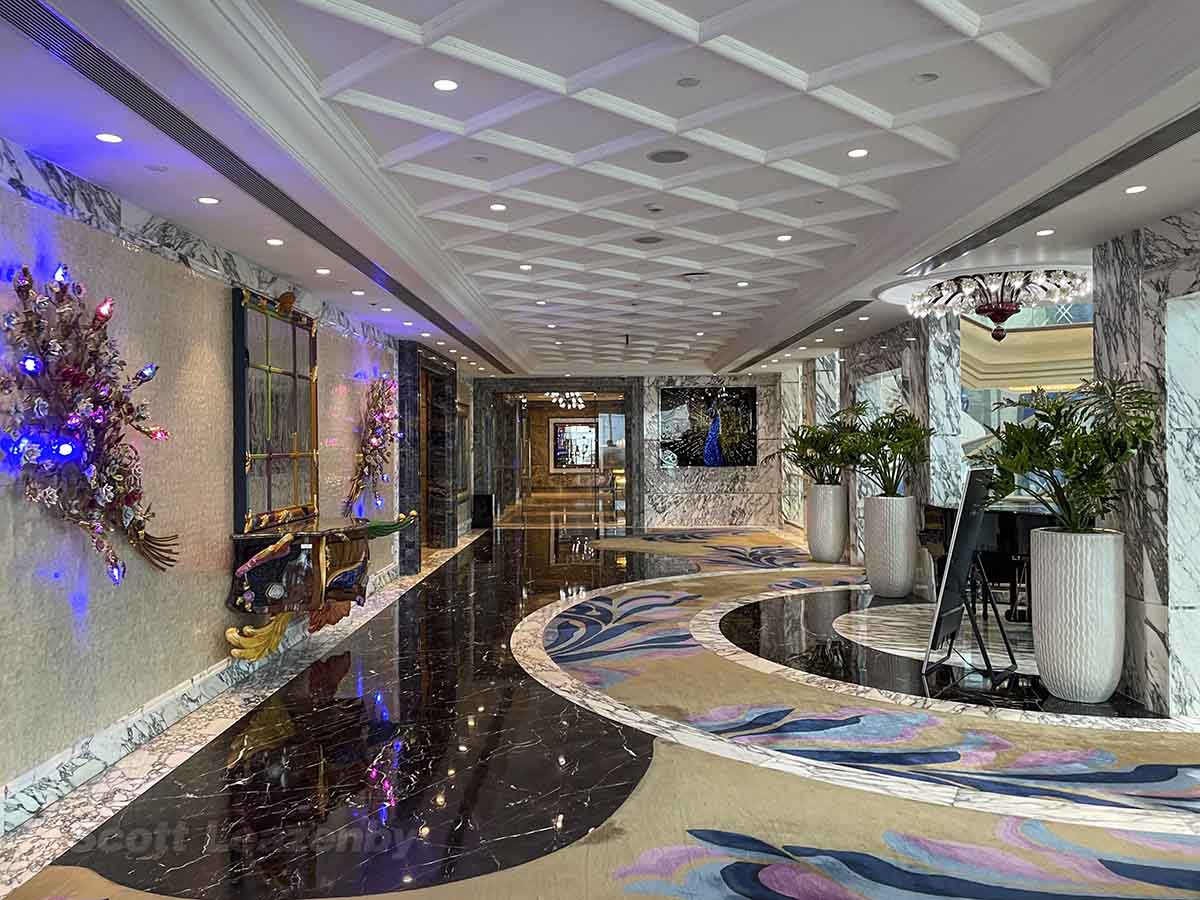 Lobby design and decor