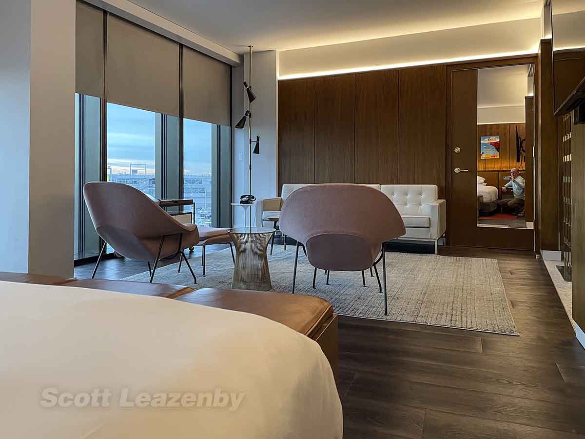 Twa hotel Howard Hughes suite room details