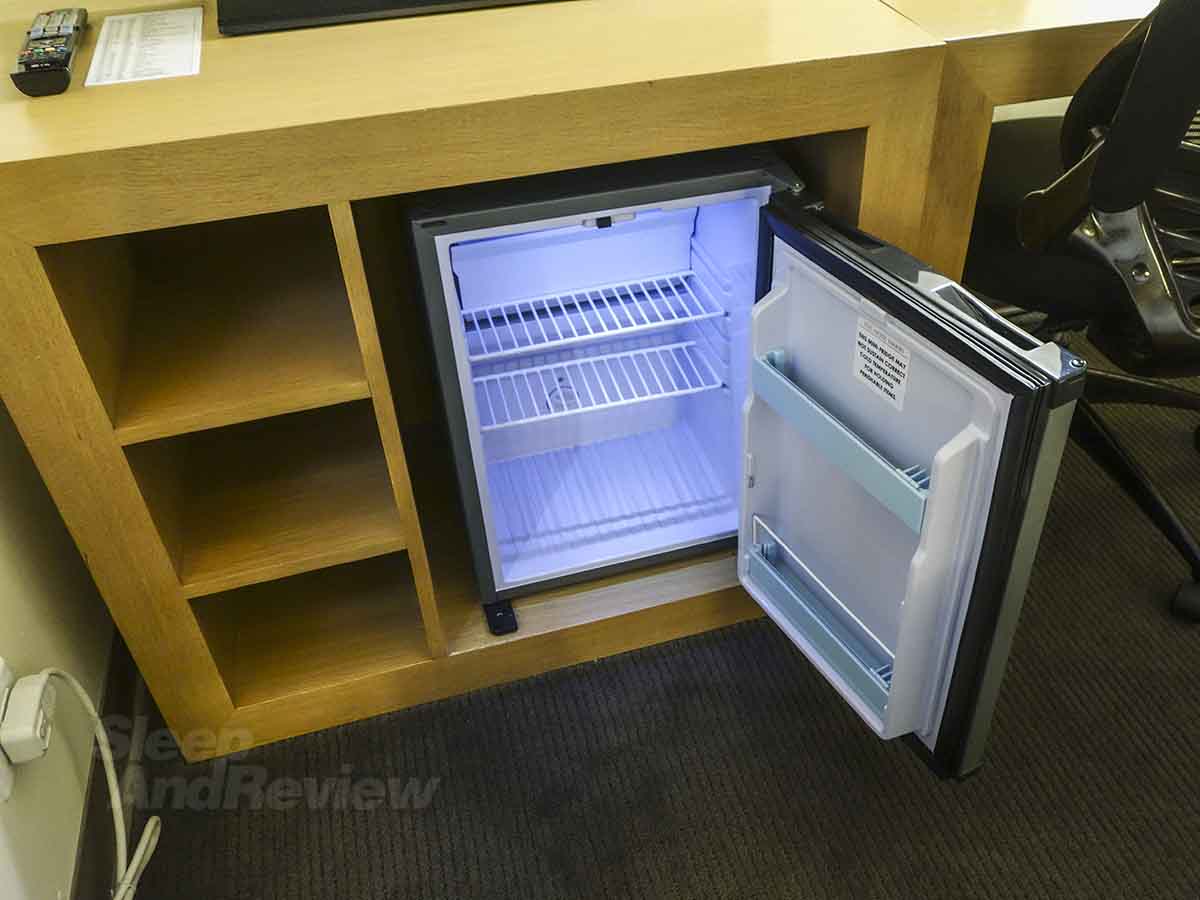 Vive Hotel Waikiki in-room refrigerator