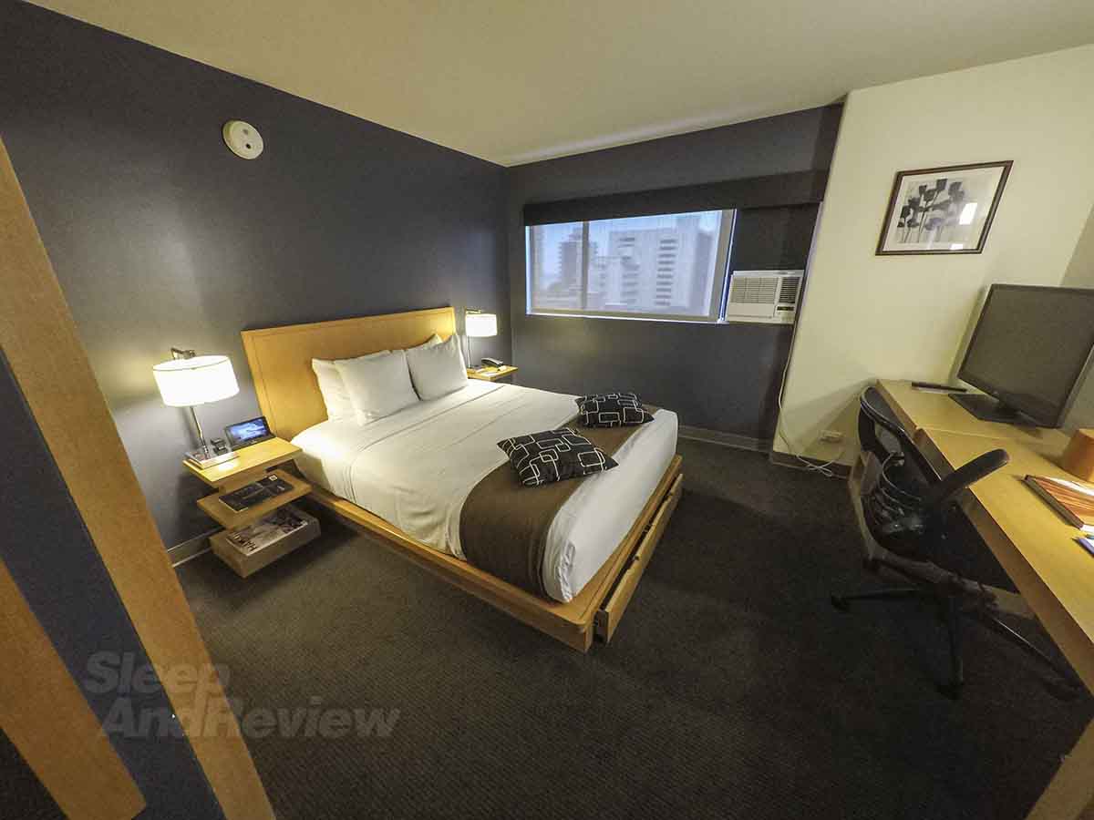 Vive Hotel Waikiki room overview