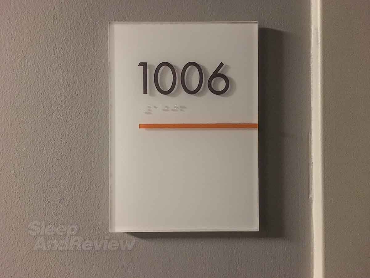 Vive Hotel Waikiki room 1006