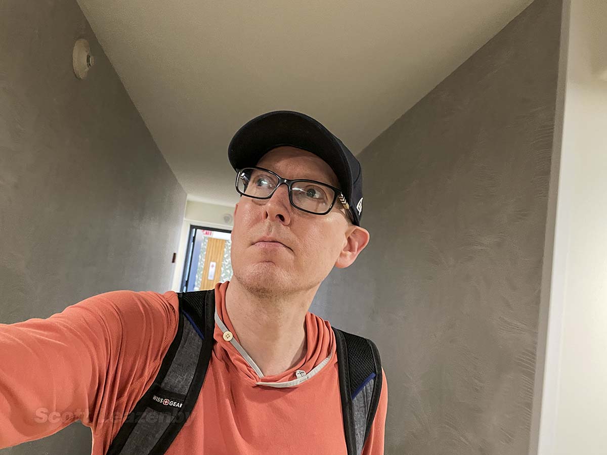 Scott walking to his room at the Waikiki Malia Hotel 