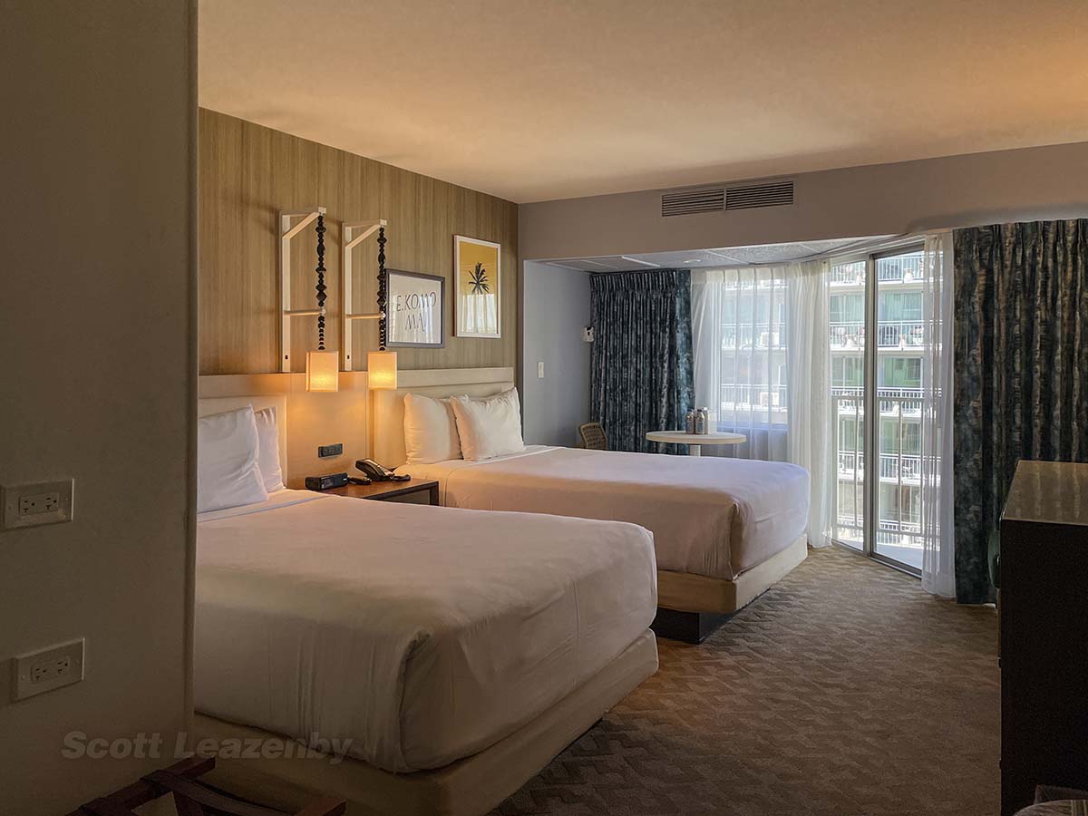 Waikiki Malia Hotel twin bedroom city view
