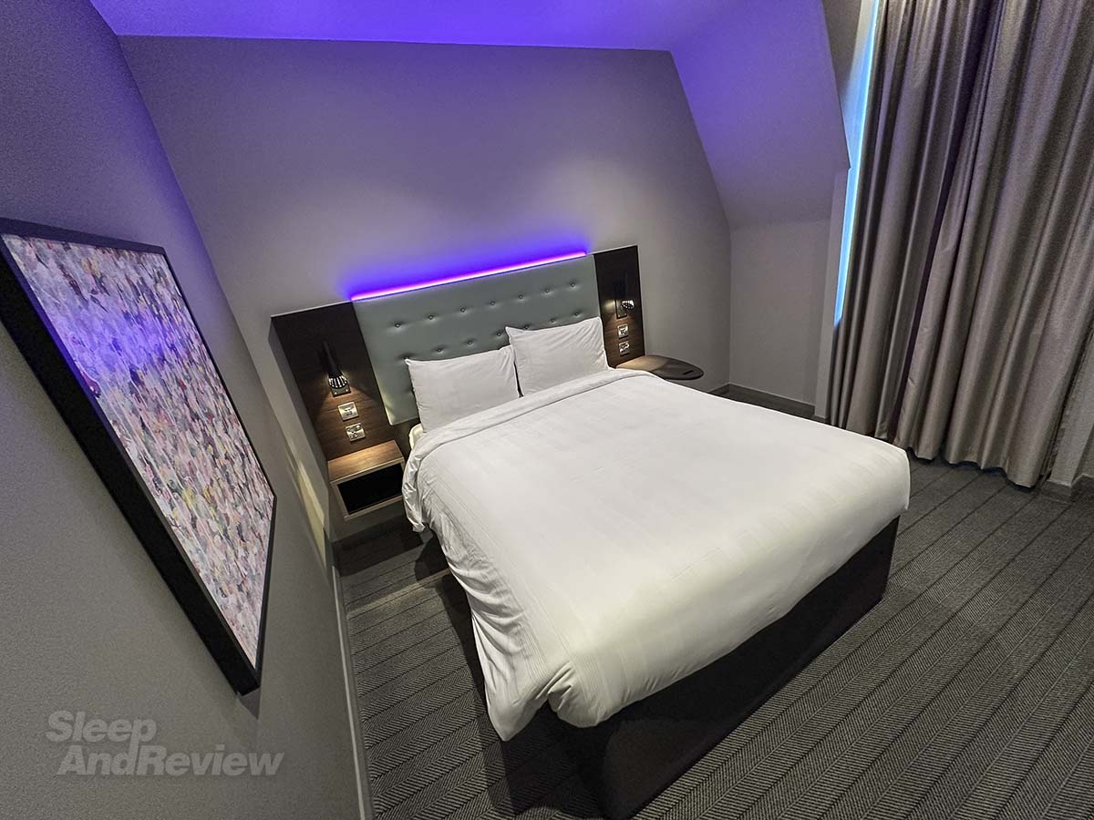 King size bed in my Premier Plus room in the Premier Inn London County Hall Hotel