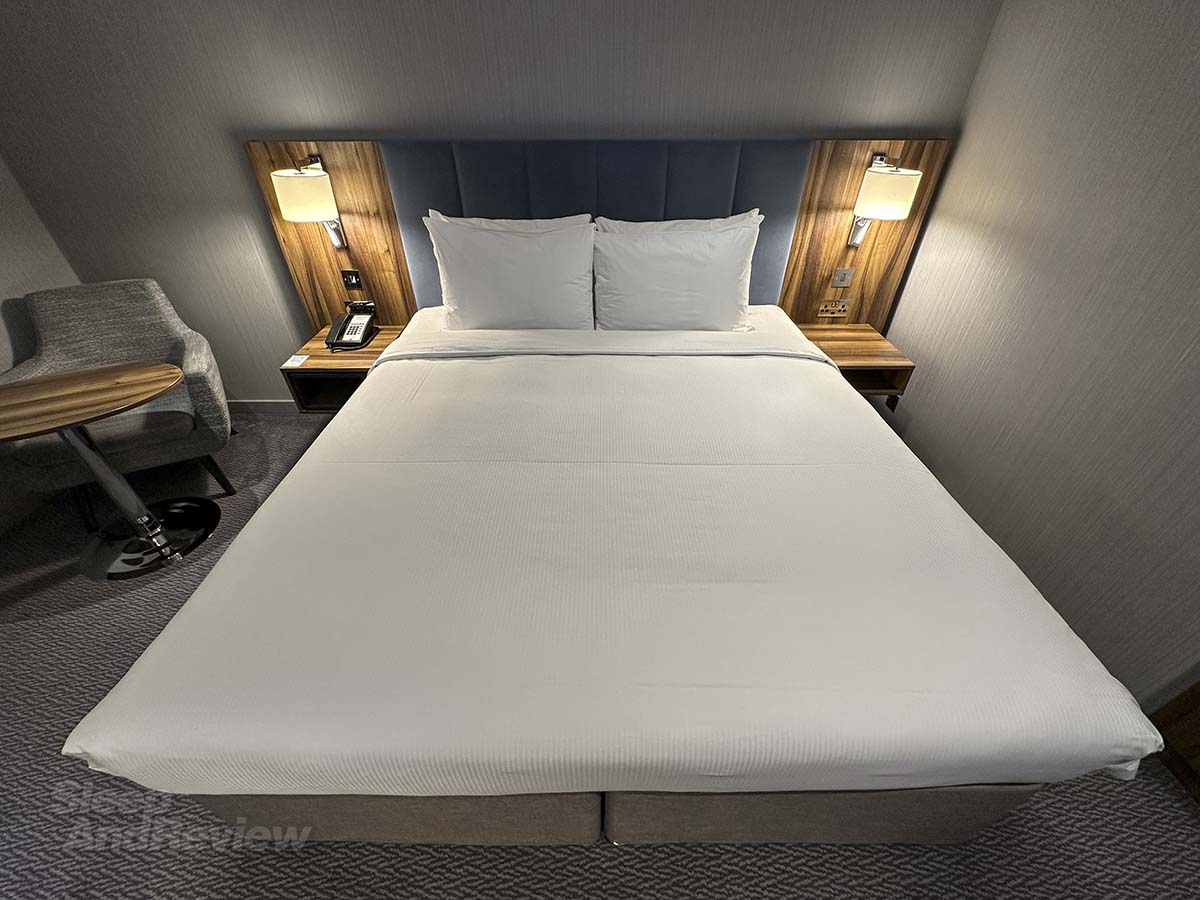King bed in my room in the Hilton Garden Inn Heathrow Airport