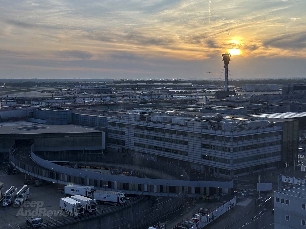 Watching the sunset over the heathrow airport from my 12th floor room at the Hilton Garden Inn LHR