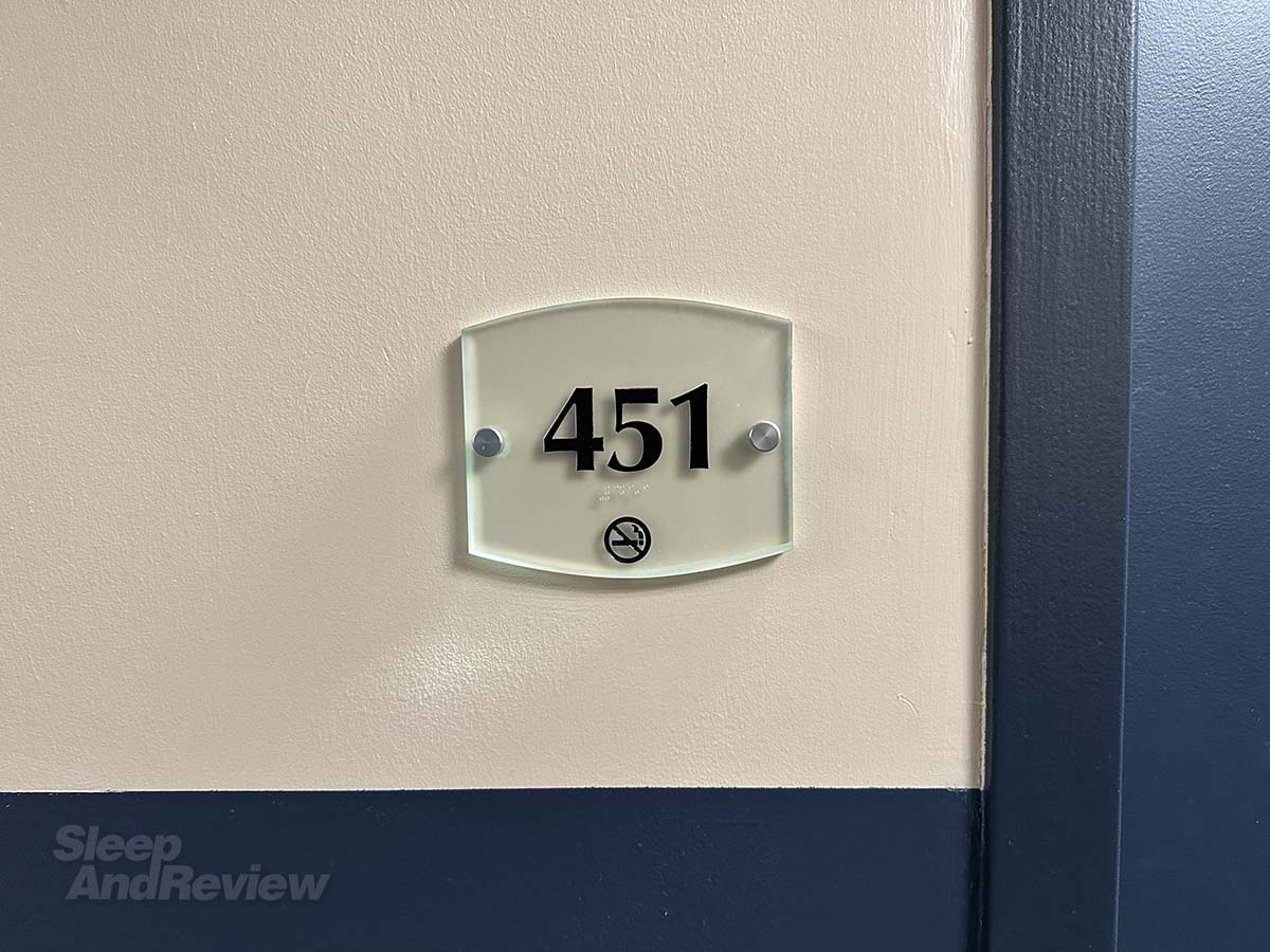 Room 451 Miami International Airport hotel