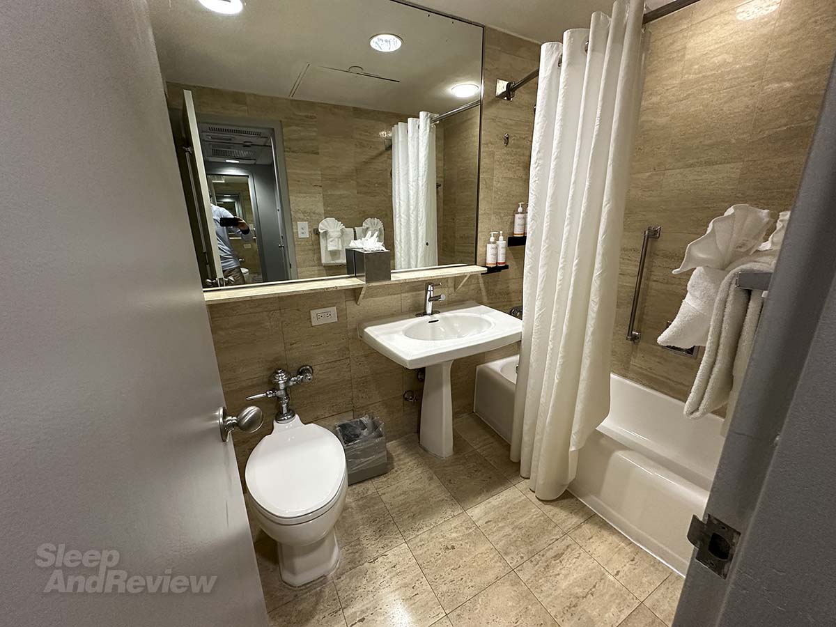 The bathroom in my room at the Miami International Airport Hotel