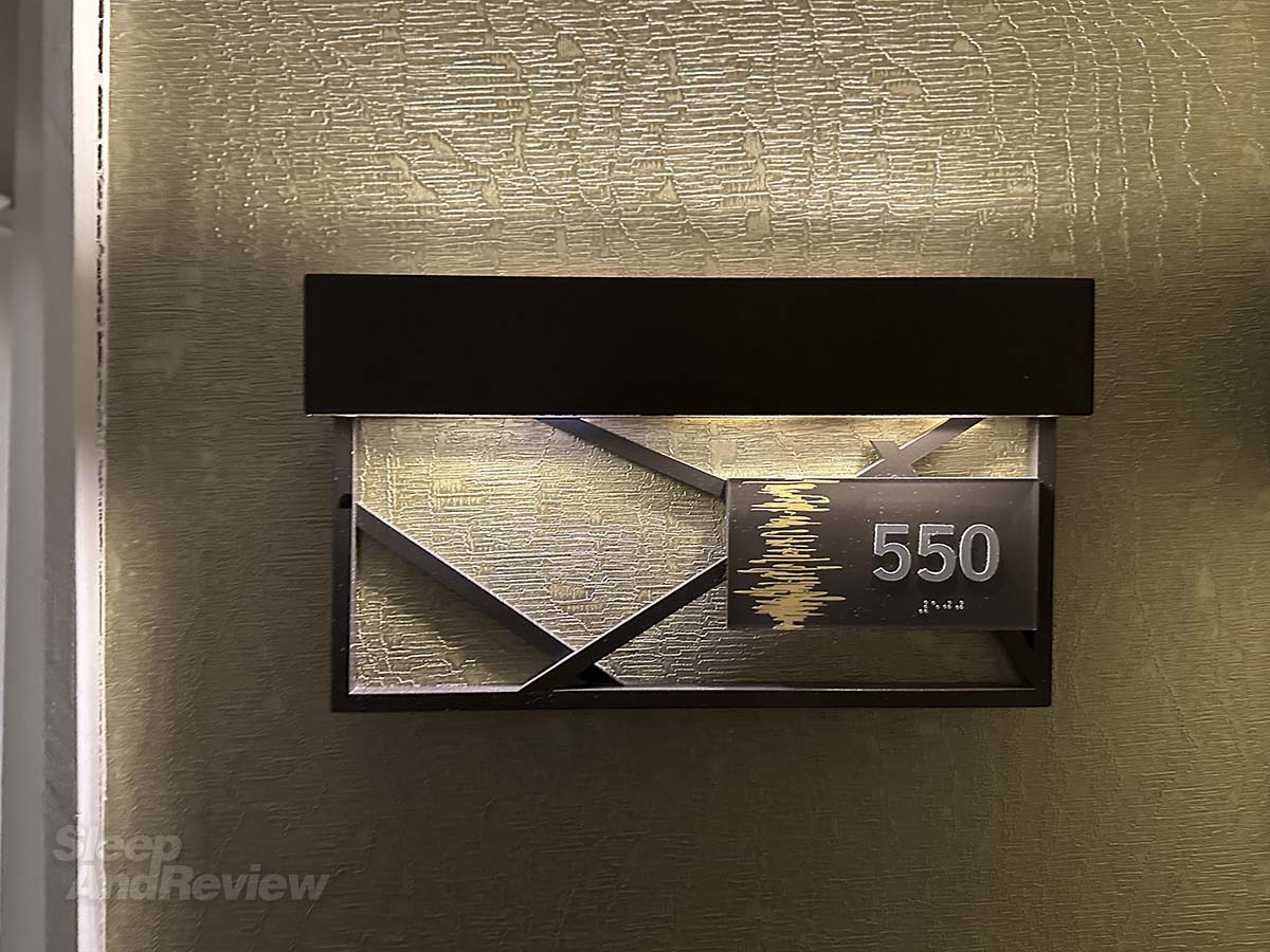 Room 550 the Inverness Denver Hotel
